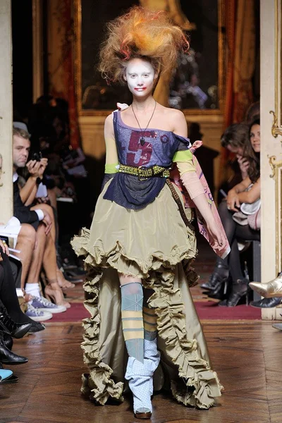 Look 43